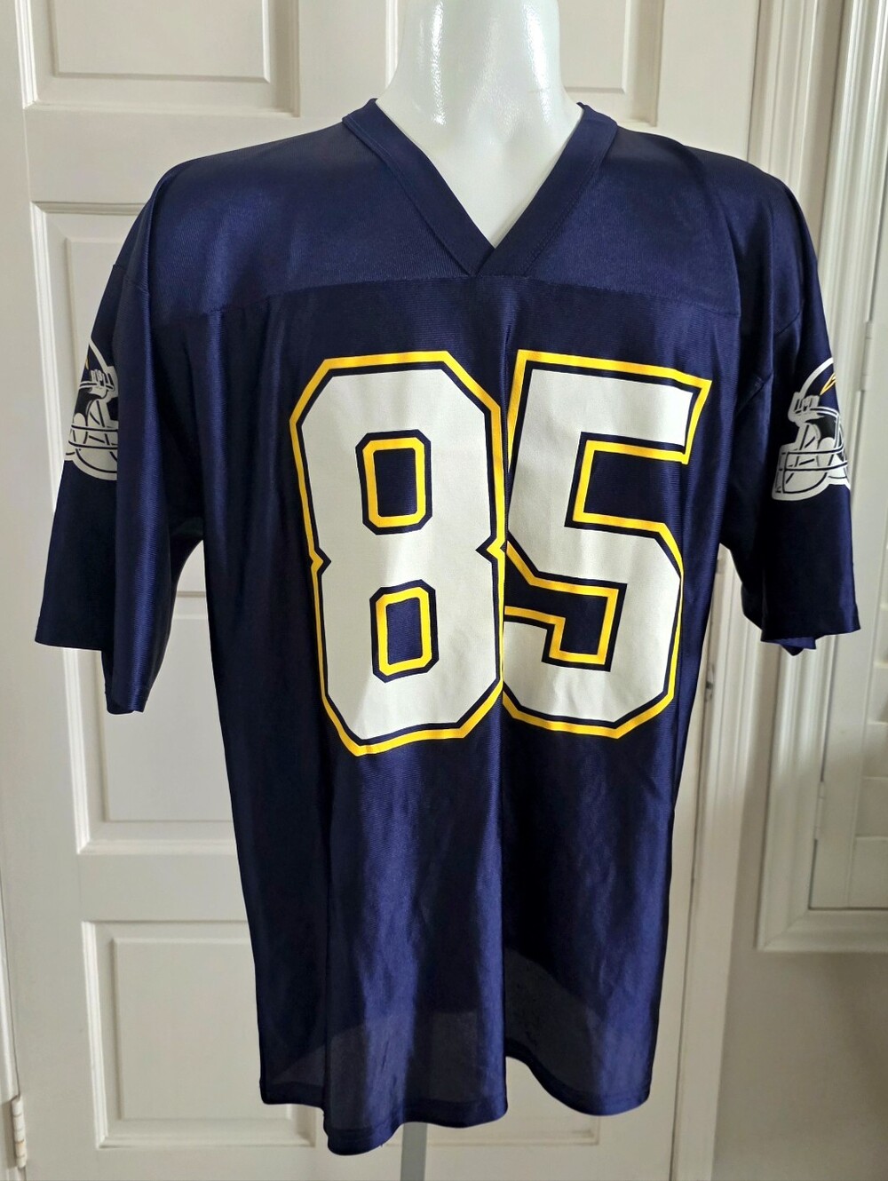 NFL Vintage Antonio Gates Chargers Football Jersey # 85 San Diego y2k rare